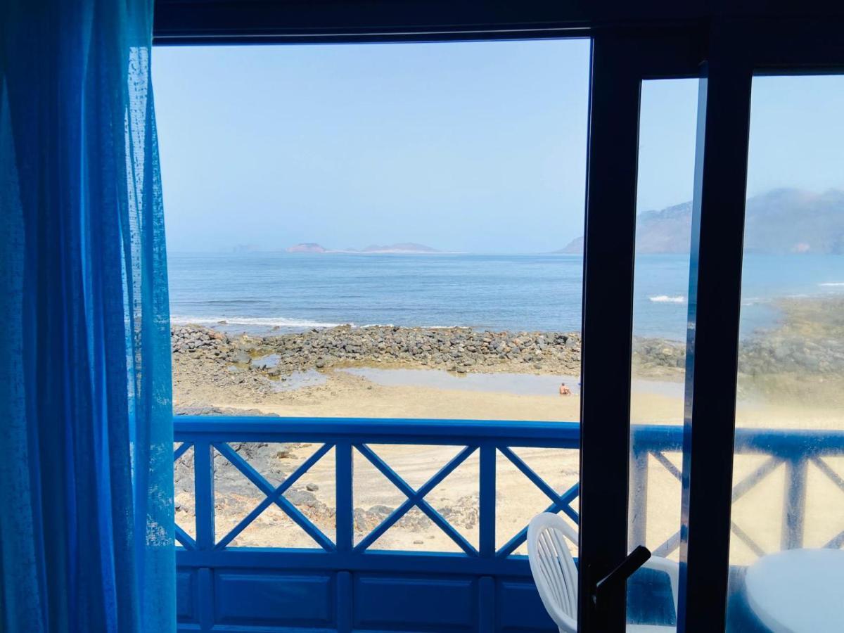 Mirador Del Risco De Famara Apartment Bagian luar foto