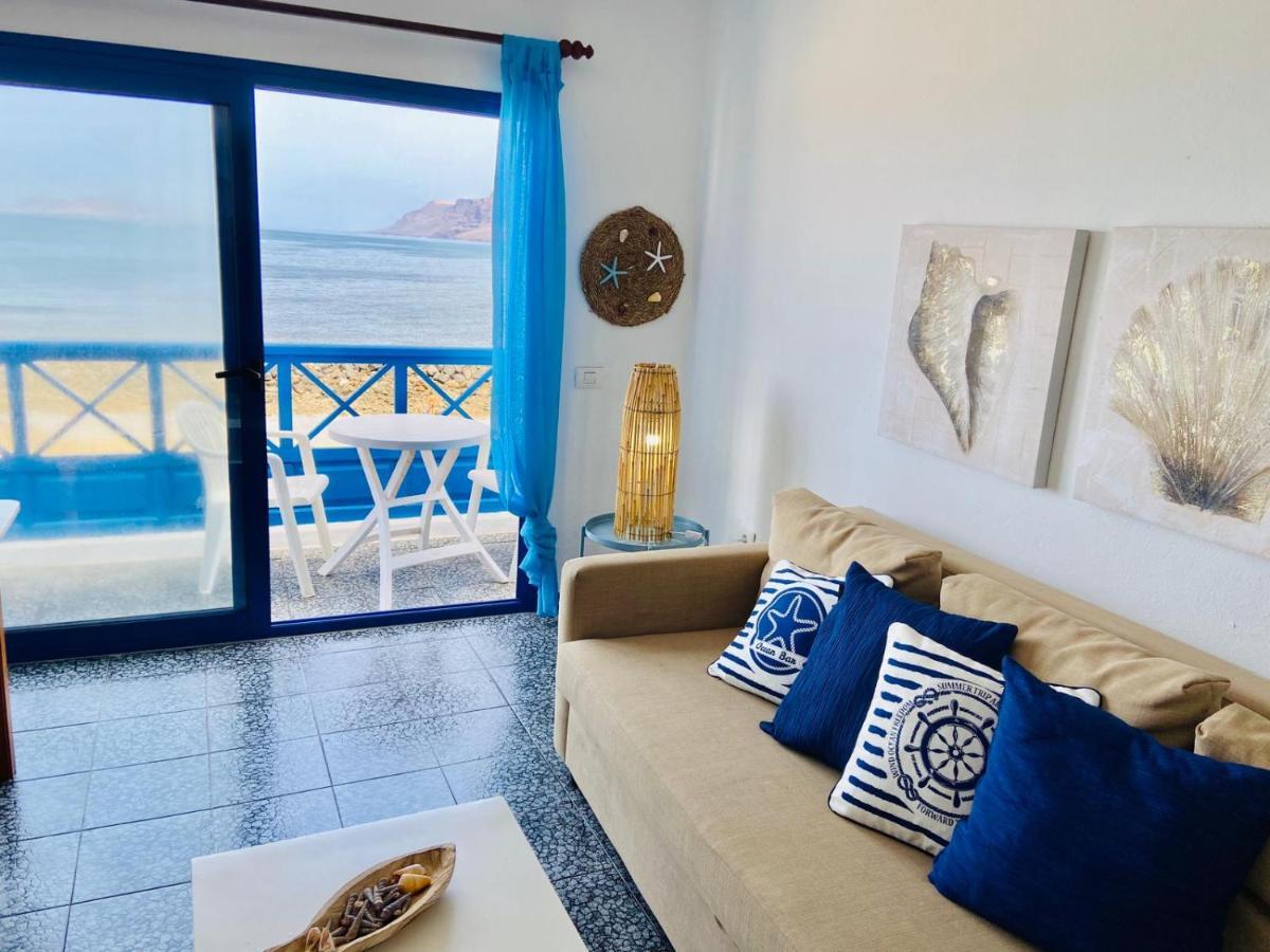 Mirador Del Risco De Famara Apartment Bagian luar foto