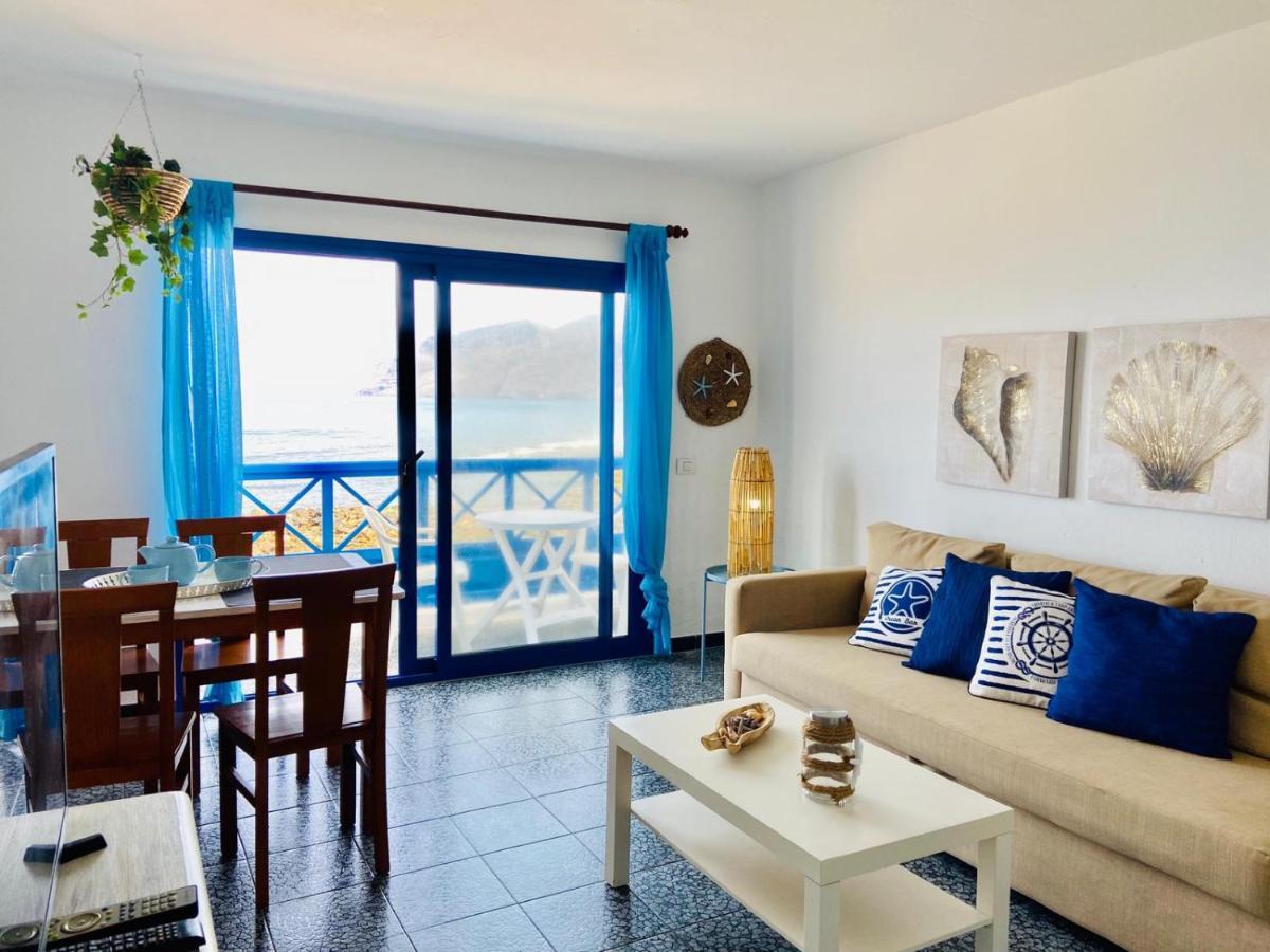 Mirador Del Risco De Famara Apartment Bagian luar foto