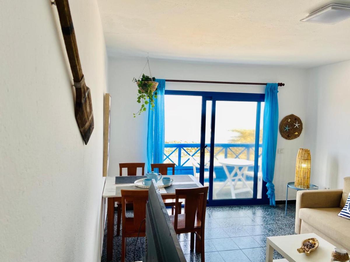 Mirador Del Risco De Famara Apartment Bagian luar foto